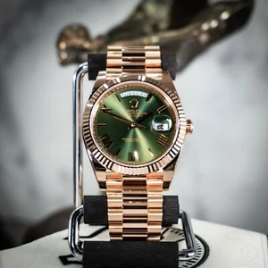 Rolex Day-Date 228235 Olive Dial President Bracelet B&P - Picture 1 of 10