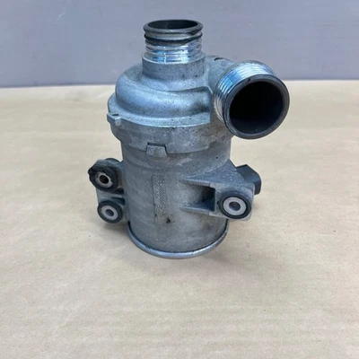 BMW 328I XDRIVE F30 2013-2016 2,0 L - refrigerante eléctrico/bomba de agua 8625097 Foto 1 de 4