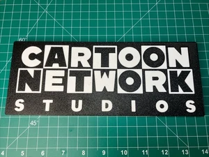 Insegna Logo Stampata 3D Personalizzata Ordine Cartoni Animati Network Studios Esposizione Fan Art - Foto 1 di 3