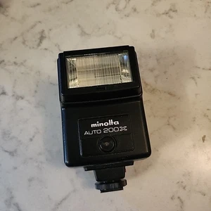 Minolta Auto 200X Shoe Mount Flash- tested working - Picture 1 of 6