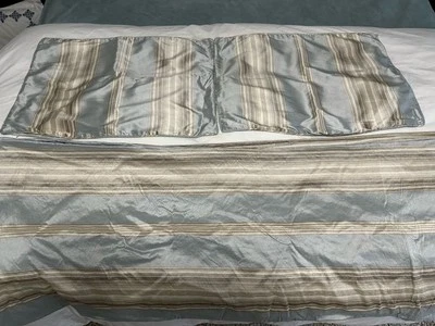 pottery barn queen duvet cover set shams - Image 1 of 2