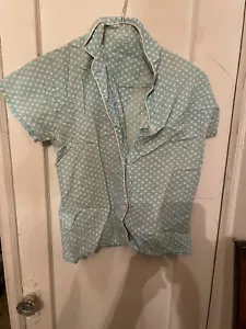 VINTAGE WOMEN'S BLUE WITH WHITE POKA DOTS BUTTON UP TOP M - Picture 1 of 1