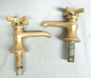 Vintage antike Chicago Armaturen poliertes Messing warm & kalt Badezimmer Waschbecken sehr guter Zustand - Bild 1 von 10