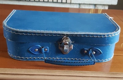 Ancienne petite valise de poupée en carton cousu - Photo 1/4