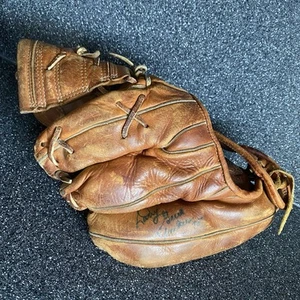 1975 Larry Gura New York Yankees Signed Glove Mitt Spalding Signature Rare - Picture 1 of 12