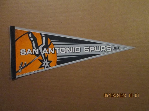NBA San Antonio Spurs Vintage Circa 2006 Team Logo Basketball Pennant Cover