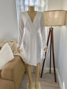 White Sequined Long Sleeve V Neck Midi A-line Cocktail Dress Calvin Klein Size 6 - Picture 1 of 15
