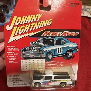 2001 Johnny Lightning Rebel Rods 2000 Chevy Silverado White Lightning - Picture 1 of 15
