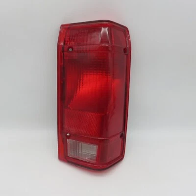 Luz trasera derecha Ford Ranger 1983-1990 161-E EE. UU. Foto 1 de 4