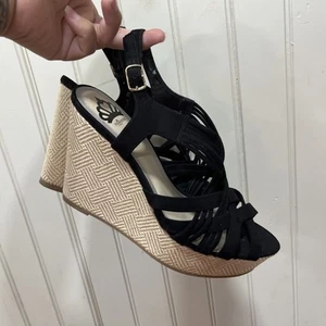Fergalicious Shoes by Fergie Marilyn Strappy Platform Wedges Sandals 9M Black - Picture 1 of 5