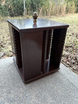 Carrusel giratorio de 64 CD de colección Bombay Company almacenamiento 5 Foto 1 de 4