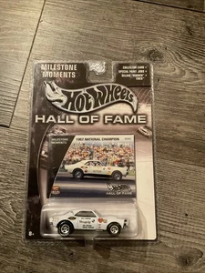 Hot Wheels '67 CAMARO White National Champion Hall Of Fame Milestones Moments - Picture 1 of 4
