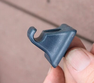 (UNO) 1981-1989+ Ford Crown Vic, LTD Grand Marquis + Clip para parasol AZUL Foto 1 de 4