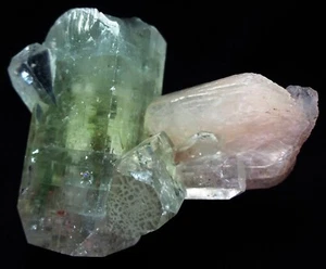 Green Apophyllite cubes W/ Stilbite bleads formation minerals - Picture 1 of 4