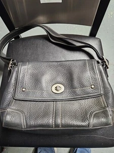 Borsa a mano Hamilton Coach pelle nera, Fibbia a torsione F13957 Vedi descrizione - Foto 1 di 14