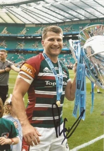 LEICESTER TIGERS: RICHARD WIGGLESWORTH SIGNED 6x4 PREMIERSHIP TROPHY PHOTO+COA - Picture 1 of 1
