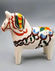 Estatuilla de Caballo Dala Cerámica Scandia Pintada a Mano Hecha en Brasil Colores MCM - Imagen 1 de 10