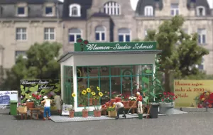 Busch H0 garden center, negozio fiori, vivaio, Unimog, alberi// nuovo - Foto 1 di 6