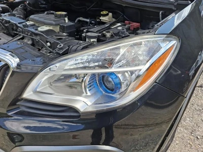 Used Left Headlight Assembly fits: 2015 Buick Encore Left Grade A - Imagem 1 de 4