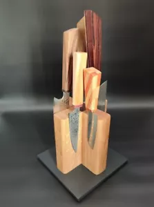 magnetischer Messerblock aus Eiche & Walnuss für 8 Küchenmesser • massiver Block - Bild 1 von 3