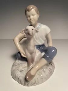 FIGURA DE BING & GRONDAHL 2236 NIÑA CON CORDERO B&G AÑOS 1950 DINAMARK EXCELENTE ESTADO. - Imagen 1 de 5