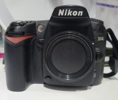 Nikon D90 DSLR with 2 lenses (18-200 mm 3.5-5.6f and 50mm 1.8f); Nikon Backpack - Image 1 of 4