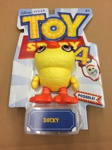 Mattel - Disney Pixar's Toy Story 4 - Articulated Action Figure - DUCKY - Picture 1 of 2