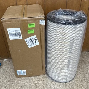 Air Filter Luber-Finer LAF3302 Fits Kenworth, Peterbilt, Donaldson ERA15 Housing - Picture 1 of 7