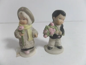 1998 NBM figurines, man and woman with flowers (S28) - Picture 1 of 3