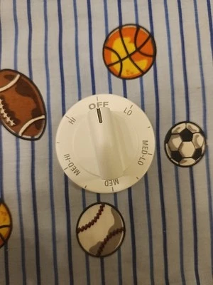 Perilla de horno de cocina ROPER WHIRLPOOL blanca 3196028 o KIP 5918 WP3196028 Foto 1 de 4