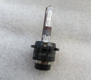 Osram Xenarc D2R 66050 Xenon HID Light Bulb Lamp Headlight Headlamp Genuine OEM - Picture 1 of 4