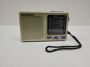 Vintage Bell & Howell Portable FM MW.SW1-7 Radio 9 Band World Receiver - Picture 1 of 3