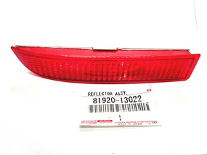 8192013022 GENUINE  FOR TOYOTA RAV4 AVENSIS PREVIA SCION XD REAR RELECTOR LEFT - Picture 1 of 6