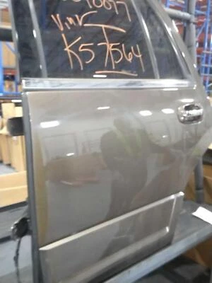 Used Rear Left Door Assembly Rear Side fits: 2015 Lincoln Navigator electric pri - Изображение 1 из 4