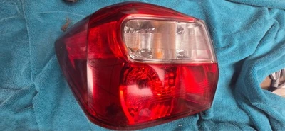 Luz trasera lateral izquierda conductor izquierdo Subaru Impreza Crosstrek 2012 a 2016 OEM #A57 Foto 1 de 2