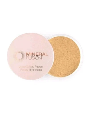 Flawless Finish Setting Powder Banana - New & Sealed - Mineral Fusion - Image 1 of 2