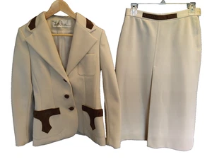 Lilli Ann San Francisco 2 piece Suit, Vintage. Jacket, Skirt. Ultra Suede Fabric - Picture 1 of 22
