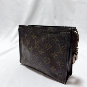 LOUIS VUITTON Vuitton Monogram Poche Toilette 19 Classic Canvas Cosmetic Case - Picture 1 of 12