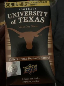 2011 Upper Deck University of Texas History Box Set W/ Pennant 10 Pack Cards - Picture 1 of 3