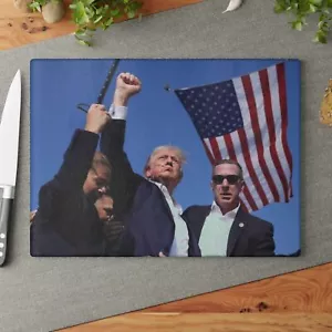 Donald Trump Glasschneidebrett - Bild 1 von 9