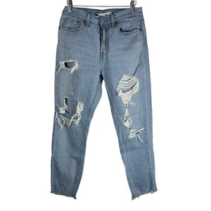 Levis Jeans Wedgie Straight Womens 28 Button Fly Distressed Light Wash Denim - Picture 1 of 17