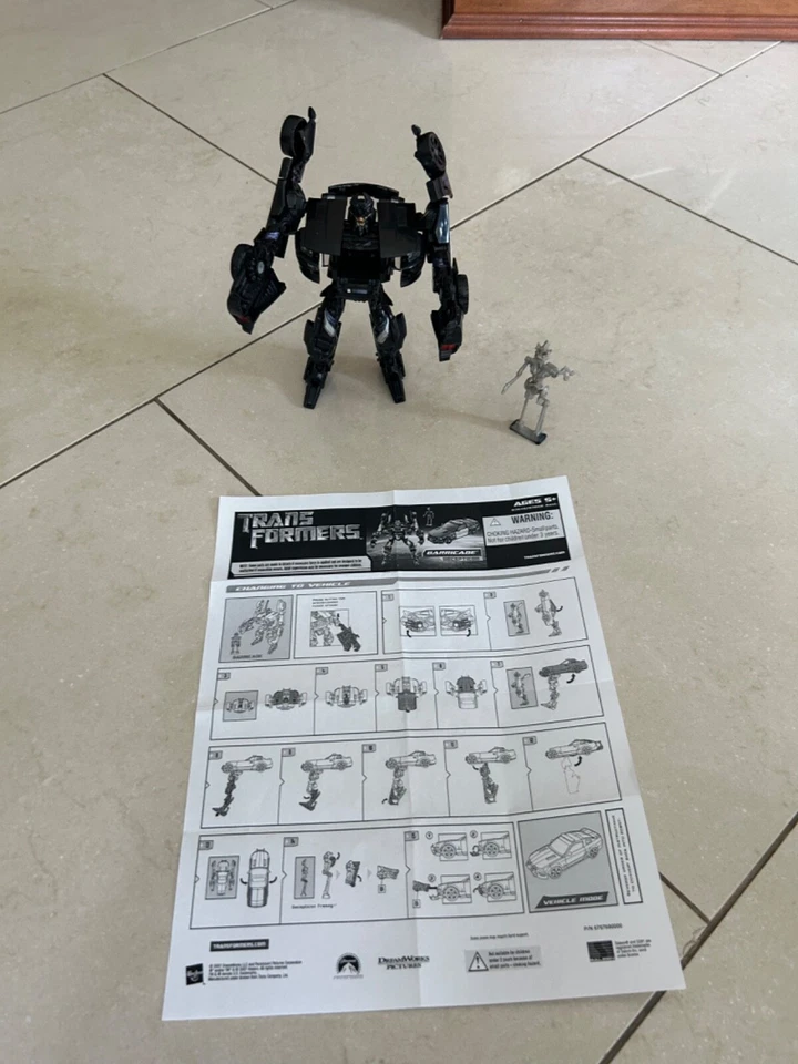 Transformers Deluxe Movie Series 2007: Barricade - Excellent Condition, Complete - Image 1 of 4