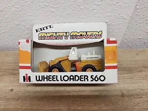 Vintage ERTL Mighty Movers International Harvester 1/64 Wheel Loader 560 #1850 - Picture 1 of 4