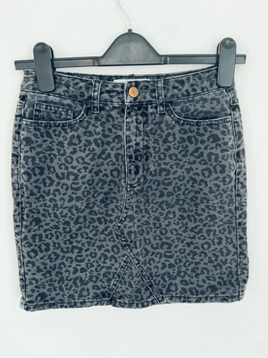New Look Grey Leopard Print Denim Mini Skirt - Size 6.  Autumn Winter.  - Image 1 of 4