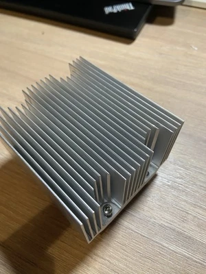 Intel LGA771-D98502 dissipatore di calore passivo server processore Cooler XEON corpo di raffreddamento - Immagine 1 di 3