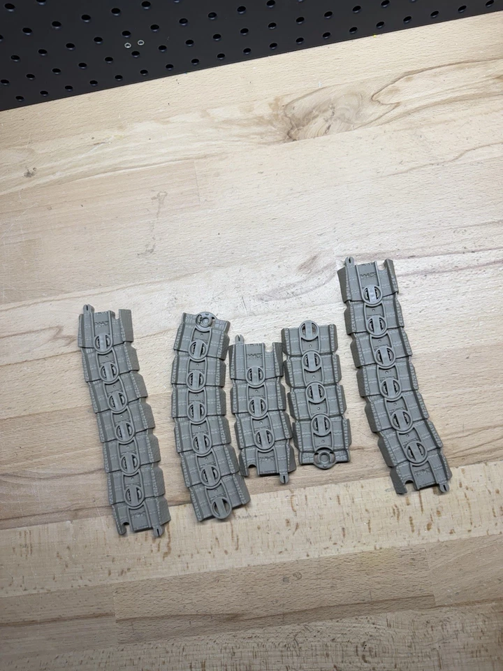 Thomas Trackmaster Train Flexi-Track Flexible Lot Bend Extend Tan Motorized Set - Image 1 of 2