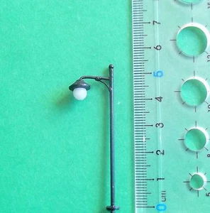 Y5-11   N TT  10pcs  1:160 Scale Model Light Train Railway Layout LED Lamp posts - Picture 1 of 4