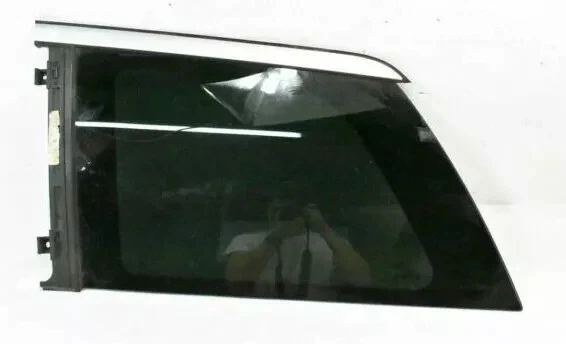 07-12 梅赛德斯 X164 GL350 GL450 GL320 左侧四分之一窗玻璃原始设备制造商 — 第 1/4 张图片