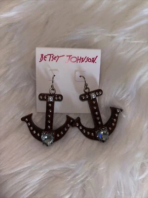 Pendientes de estrás de madera Betsey Johnson con anclas audaces Foto 1 de 3