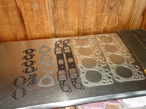 New NOS GM Engine Gasket Kit 564279 1953 Oldsmobile Olds 303 V-8 - Picture 1 of 4